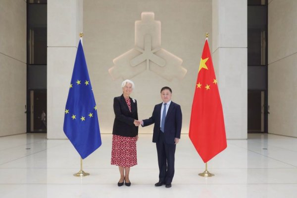 华力网 潘功胜与欧洲中央银行行长拉加德举行中欧央行行长首次年度会晤